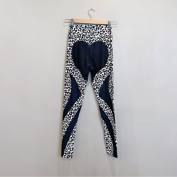 Fierce Pulse Workout Set - Picture 12 of 12